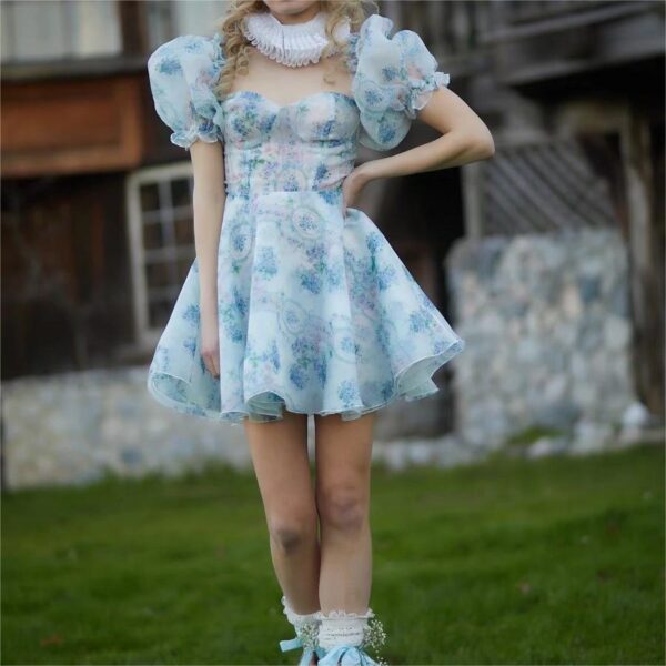 French Vintage Court Super Fairy Puff Sleeve Waist Dress Square Neck Cinched Organza Umbrella Dress